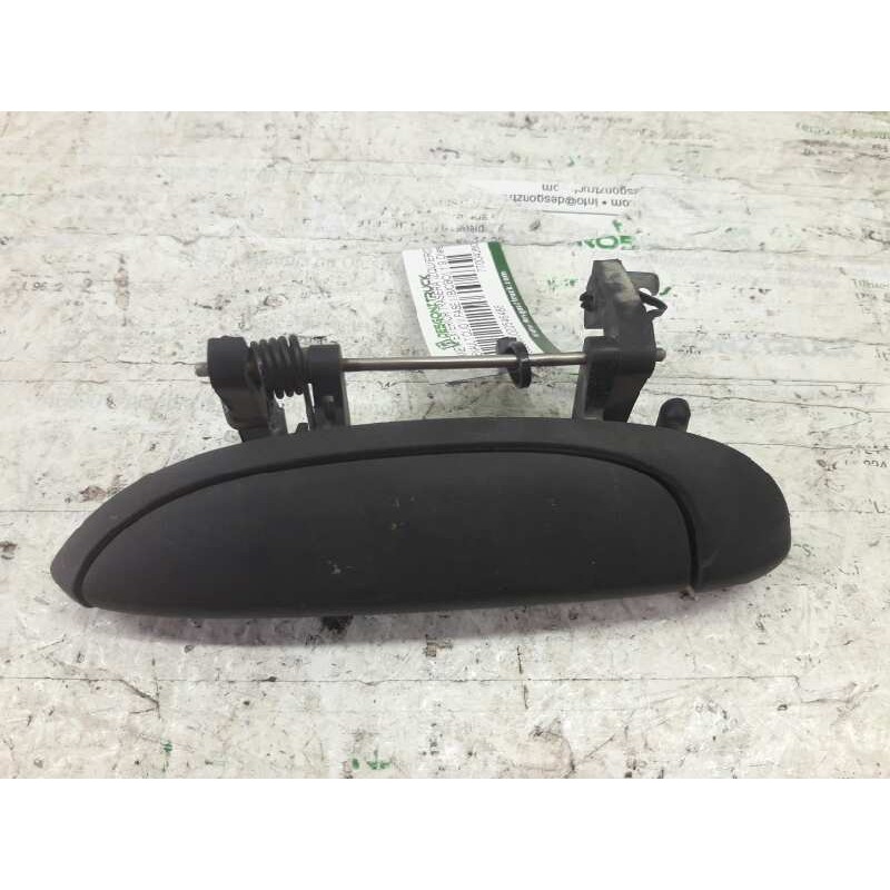 Recambio de maneta exterior trasera izquierda para renault clio ii fase i (b/cbo) 1.9 diesel referencia OEM IAM 7700426086 - Rojo