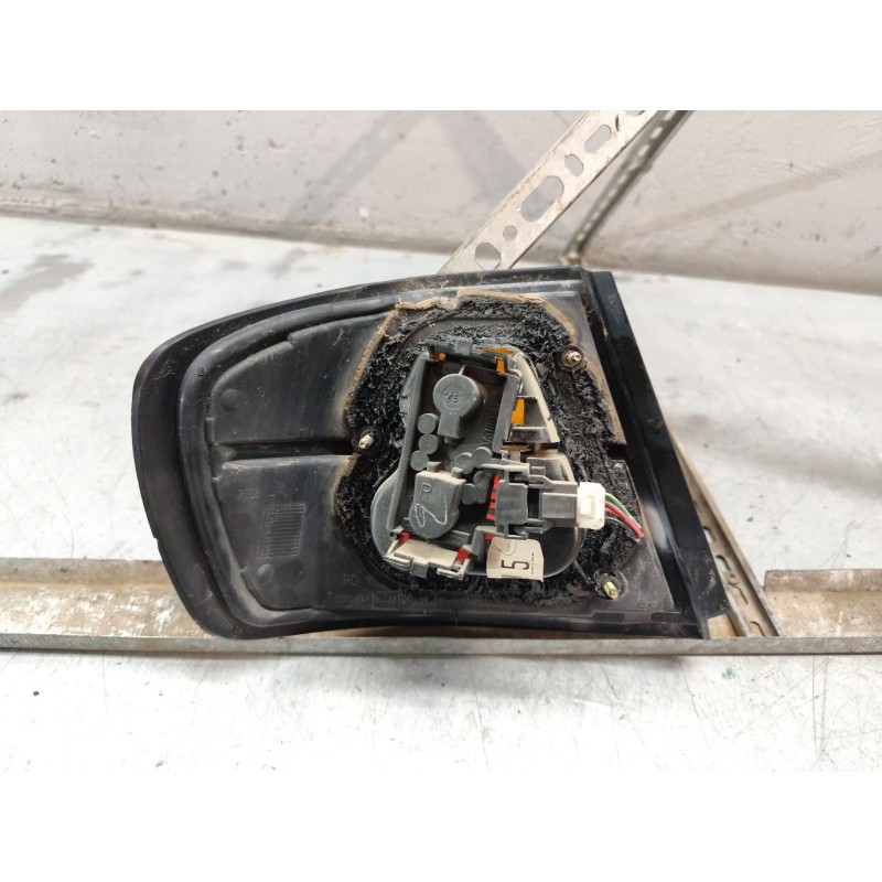 Recambio de piloto trasero derecho para nissan primera berlina (p11) básico referencia OEM IAM - Azul 2