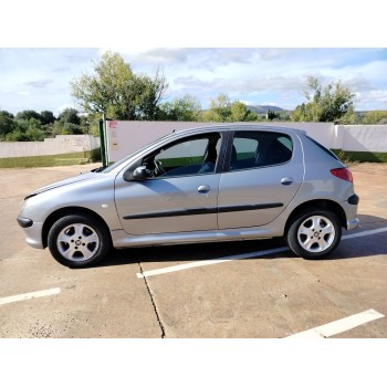 peugeot 206 berlina del año 2003