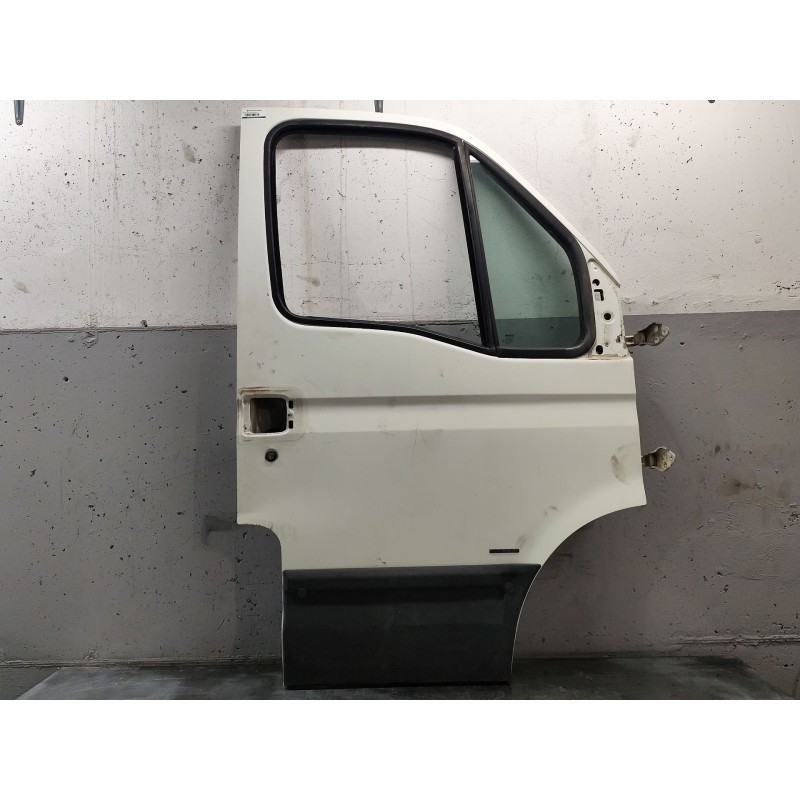 Recambio de puerta delantera derecha para iveco daily config. paquetería cabina simple 35s... batalla 3750 referencia OEM IAM   