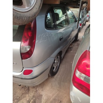 nissan almera tino (v10) del año 2003