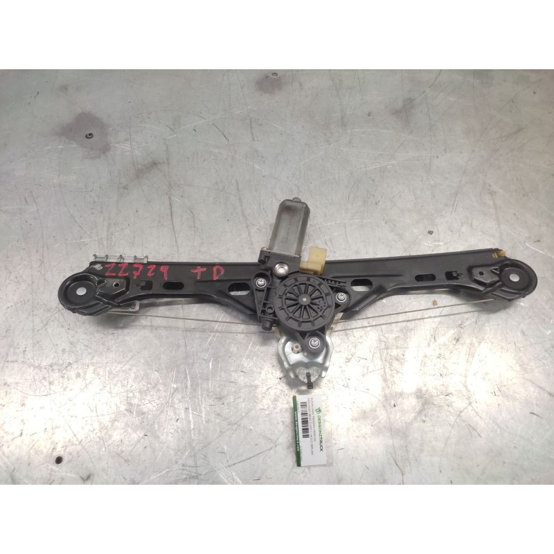 Recambio de elevalunas trasero derecho para mercedes-benz clase c (w203) berlina 220 cdi (203.006) referencia OEM IAM 0130822007