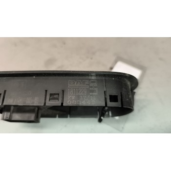 Recambio de mando elevalunas delantero derecho para daf serie xf105.xxx 12.9 diesel referencia OEM IAM 1811229  
