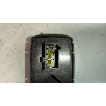 Recambio de mando elevalunas delantero derecho para daf serie xf105.xxx 12.9 diesel referencia OEM IAM 1811229  