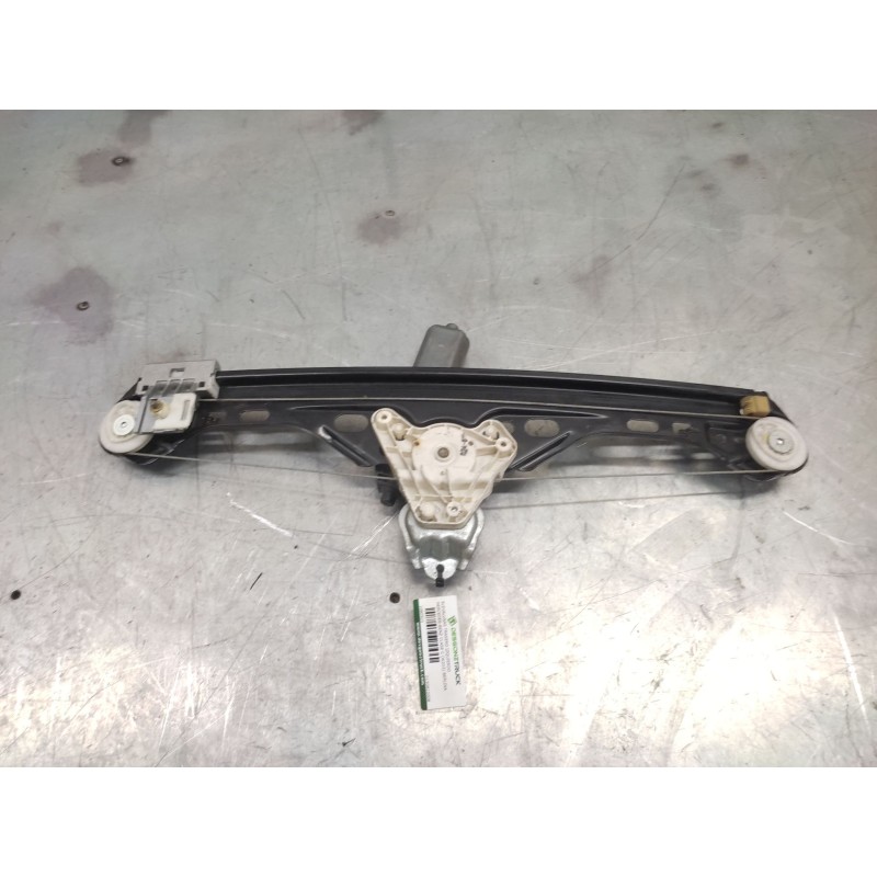 Recambio de elevalunas trasero izquierdo para mercedes-benz clase c (w203) berlina 220 cdi (203.006) referencia OEM IAM 01308220