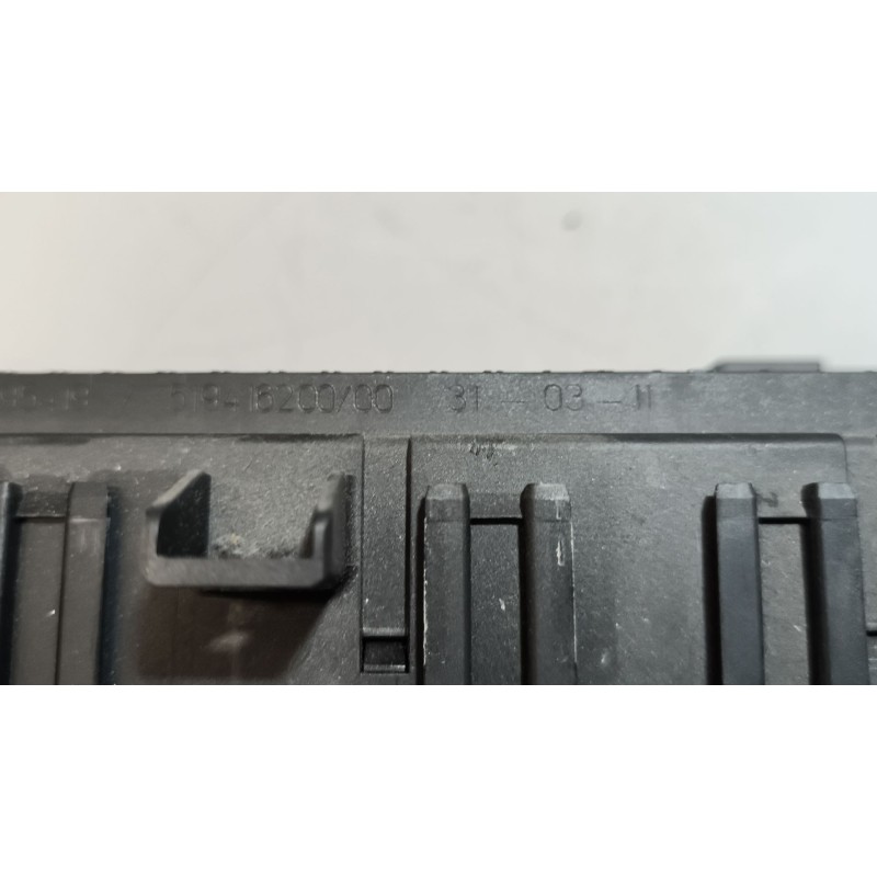 Recambio de caja reles / fusibles para daf serie xf105.460 12.9 diesel referencia OEM IAM 1795419 - Blanco 4
