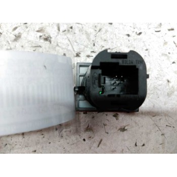 Recambio de boton antivaho para ford focus berlina (cap) ambiente (d) referencia OEM IAM 3M5T18C621AC  