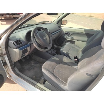 renault clio ii fase ii (b/cb0) del año 2004