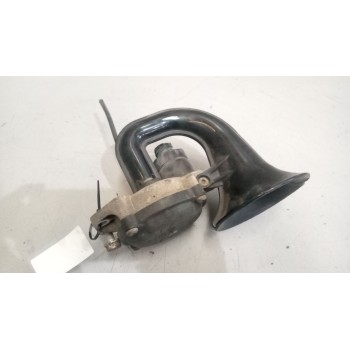 Recambio de claxon para renault premium route 2006 10.8 diesel referencia OEM IAM   