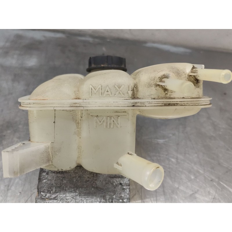 Recambio de deposito expansion para mazda 3 berlina (bk) 1.6 vvt active referencia OEM IAM - Rojo 2