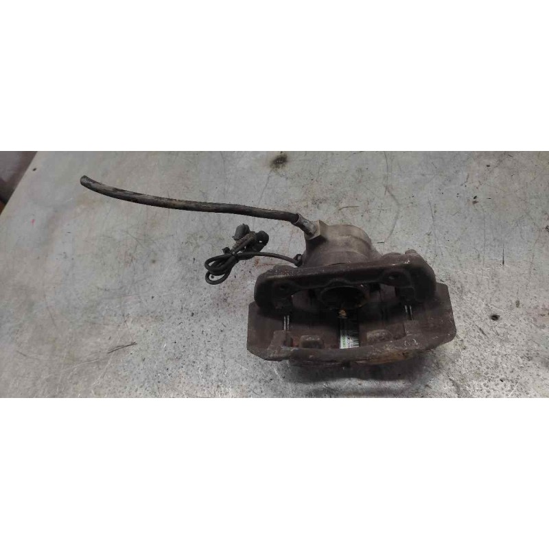 Recambio de pinza freno delantera derecha para mercedes-benz clase c (w203) berlina 220 cdi (203.006) referencia OEM IAM 68504 2