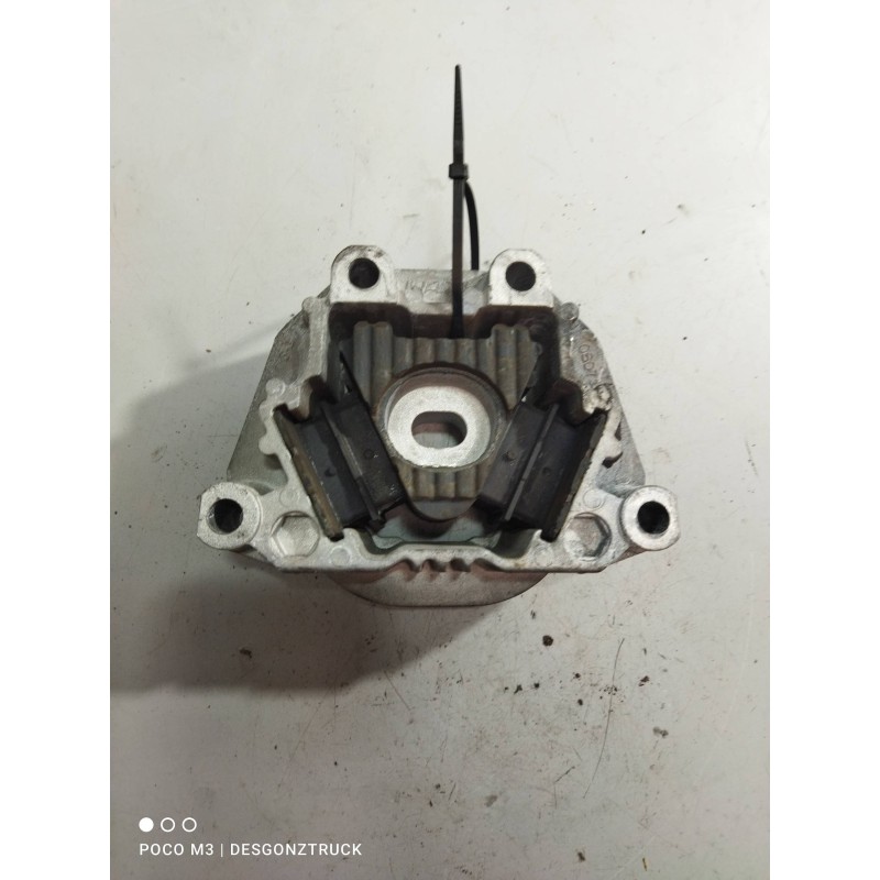 Recambio de soporte motor para renault d narrow referencia OEM IAM 5010460056 - Blanco 2