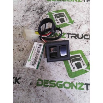 Recambio de mando elevalunas delantero derecho para nissan eco - t 160.75/117 kw/e2 chasis / 3230 / 7.49 cabina individual refer