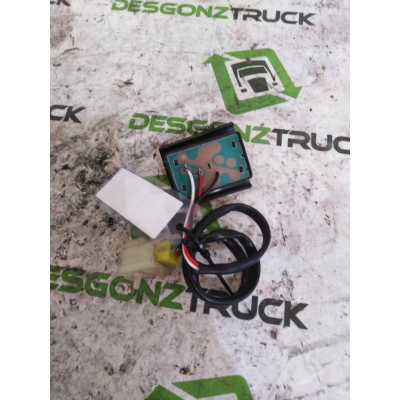 Recambio de mando elevalunas delantero derecho para nissan eco - t 160.75/117 kw/e2 chasis / 3230 / 7.49 cabina individual refer - Blanco 2