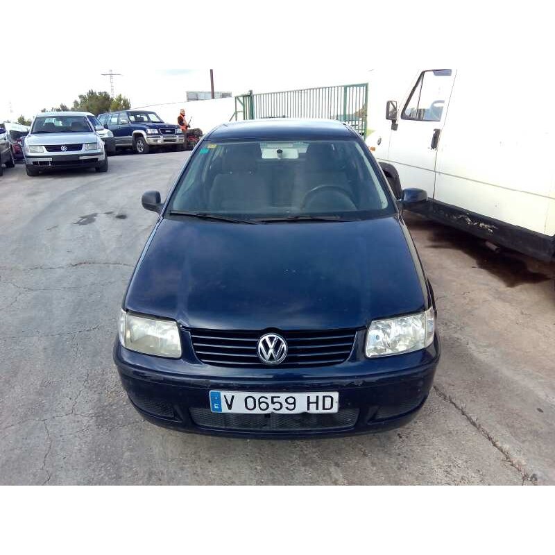 VOLKSWAGEN POLO BERLINA (6N2)