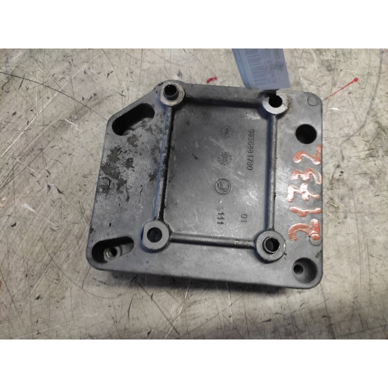 Recambio de soporte compresor a/a para peugeot 207 x-line referencia OEM IAM 9656881780 - Negro 2