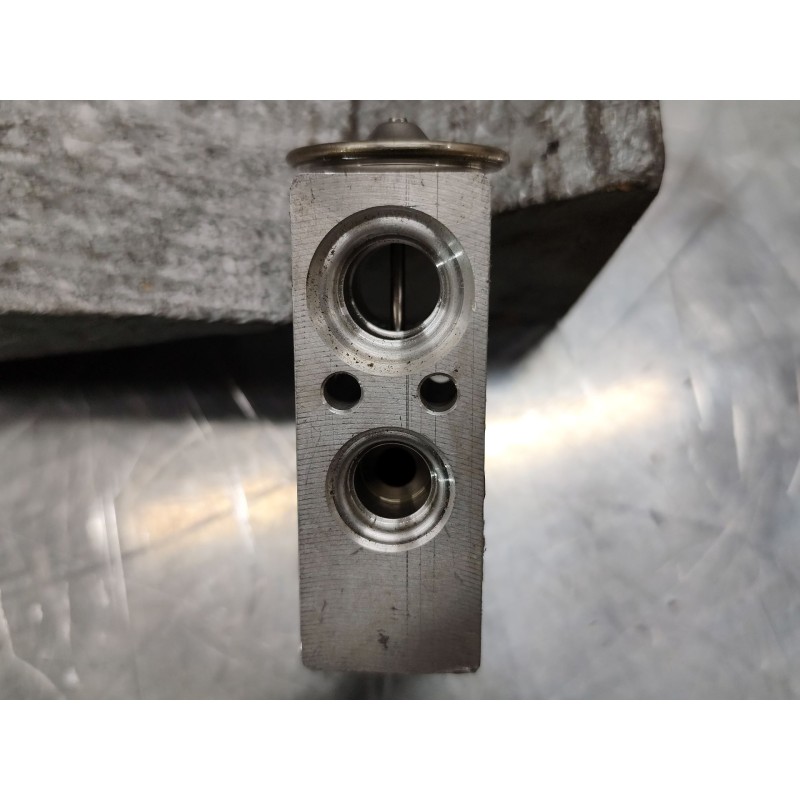 Recambio de valvula expansion para peugeot 208 i (ca_, cc_) 1.2 thp 110 referencia OEM IAM 670730LA - Gris 2