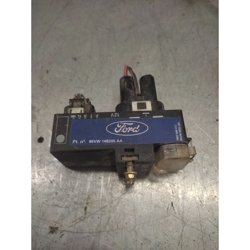 Recambio de rele electroventiladores para ford galaxy (vx) clx referencia OEM IAM 7M0000317  95VW8653AA