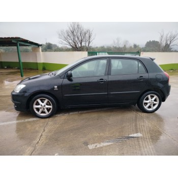 toyota corolla (_e12_) del año 2004