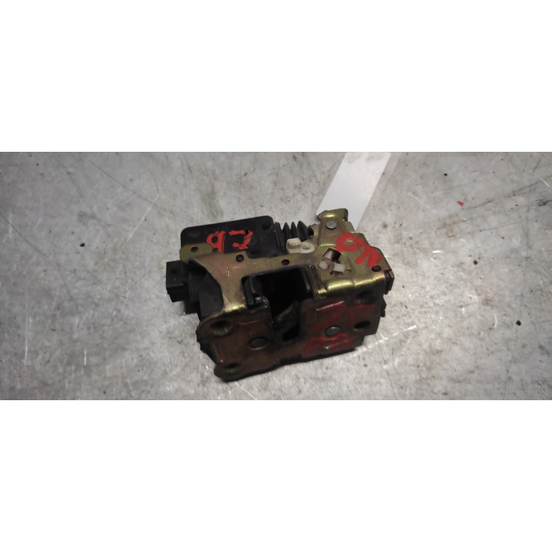 Recambio de cerradura puerta delantera derecha para renault clio i fase i+ii (b/c57) 1.2 alize referencia OEM IAM