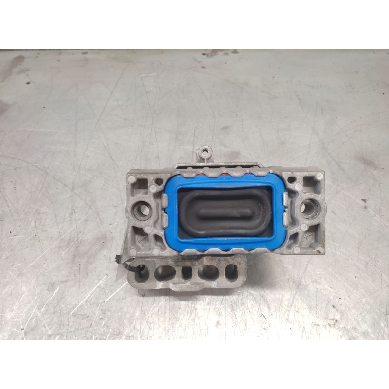 Recambio de soporte motor derecho para volkswagen caddy ka/kb (2k) furg. referencia OEM IAM 1K0199262BA - Blanco 2