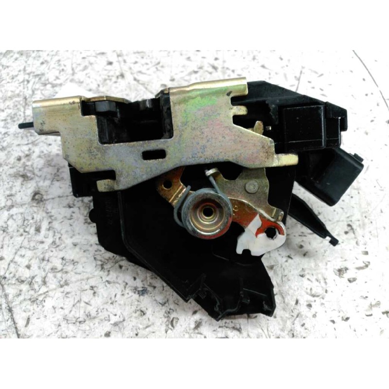 Recambio de cerradura puerta delantera derecha para ford focus berlina (cak) ghia referencia OEM IAM  BOSCH 4