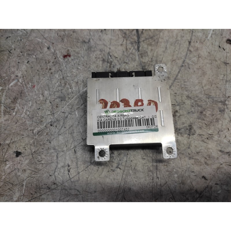 Recambio de centralita airbag para kia carens 2.0 turbodiesel cat referencia OEM IAM 0K2FD677F0 - Blanco 2