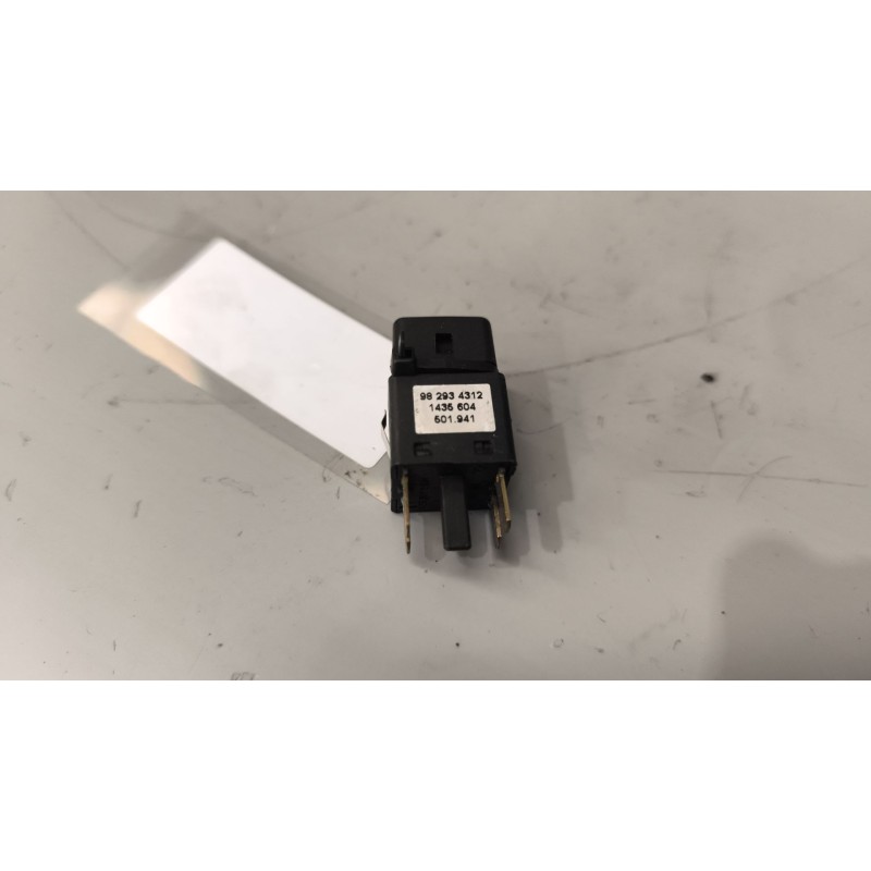 Recambio de interruptor para daf serie xf105.460 12.9 diesel referencia OEM IAM 1435604 - Blanco 2