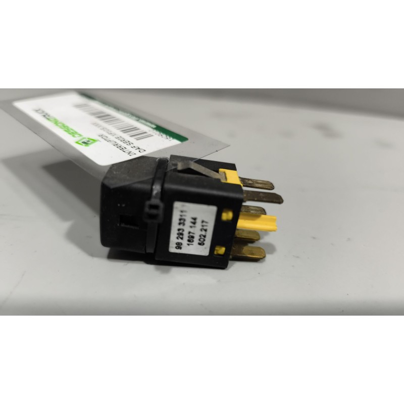 Recambio de interruptor para daf serie xf105.460 12.9 diesel referencia OEM IAM 1697144 - Blanco 3