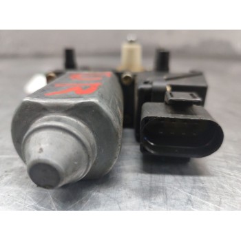 Recambio de motor elevalunas delantero derecho para audi a4 berlina (b5) 1.9 tdi referencia OEM IAM 113846113  