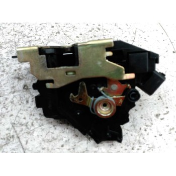 Recambio de cerradura puerta trasera derecha para ford focus berlina (cak) ambiente referencia OEM IAM   