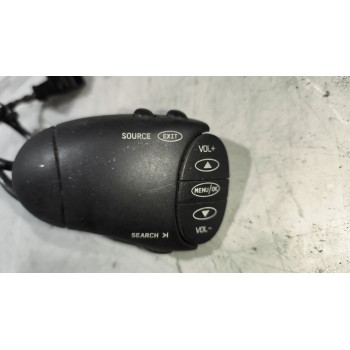 Recambio de mando radio para renault magnum ab 2005 12.8 diesel referencia OEM IAM 5010589997  