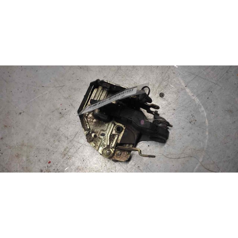 Recambio de cerradura puerta delantera derecha para mercedes-benz clase e (w123) berlina+coupe d 200 referencia OEM IAM 4