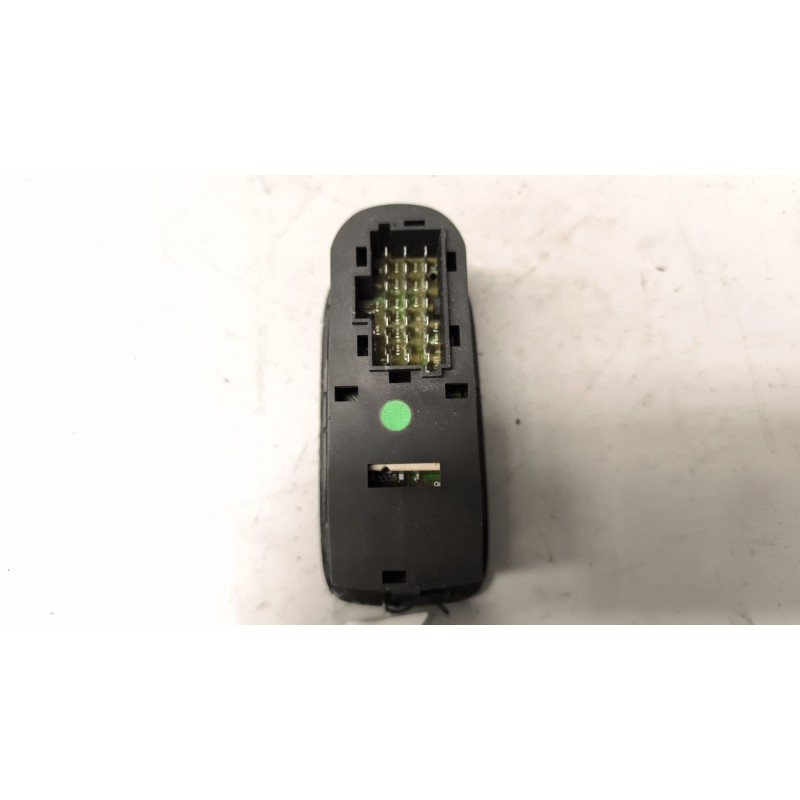 Recambio de mando elevalunas delantero izquierdo para daf serie xf105.460 12.9 diesel referencia OEM IAM 1811135 - Blanco 6