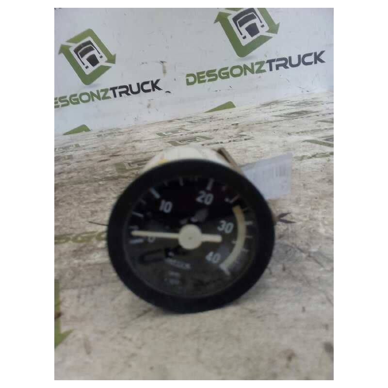 Recambio de cuadro instrumentos para nissan trucks l80.09 l80.14 referencia OEM IAM   CUENTA REVOLUCIONES