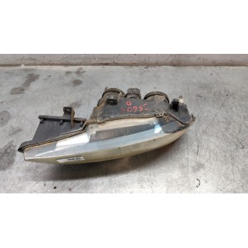 Recambio de faro derecho para nissan primera (p11) 1.8 16v referencia OEM IAM   