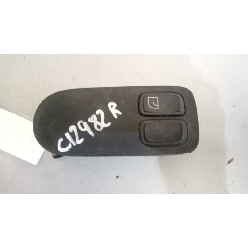 Recambio de mando elevalunas delantero derecho para daf serie xf105.xxx 12.9 diesel referencia OEM IAM 1811229  
