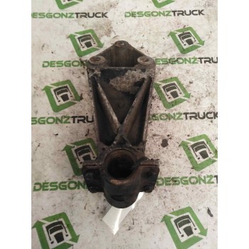 Recambio de soporte guardabarros trasero para daf serie 95 xf .xxx 12.6 diesel referencia OEM IAM 2050044  