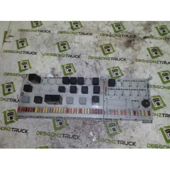 CAJA RELES / FUSIBLES 1320850 1300806 