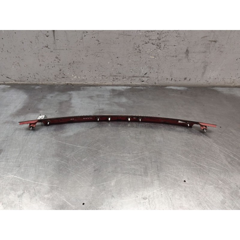 Recambio de piloto central de freno para kia sportage iv (ql, qle) 1.7 crdi referencia OEM IAM 87310F1500 - Blanco 2
