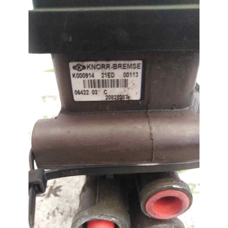 Recambio de valvula aire para renault midlum 4.8 diesel referencia OEM IAM 20828237 K000914 VALVULA EBS - Blanco 2