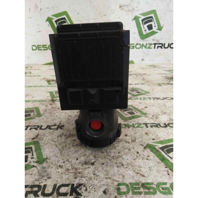 Recambio de valvula aire para renault midlum 4.8 diesel referencia OEM IAM 20828237 K000914 VALVULA EBS - Blanco 3