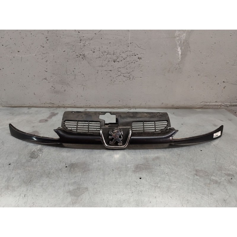 Recambio de rejilla delantera para peugeot 206 hatchback (2a/c) 1.4 i referencia OEM IAM   