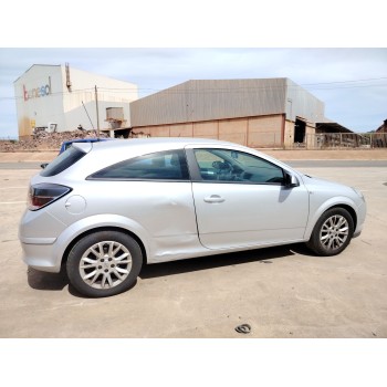opel astra h gtc (a04) del año 2009