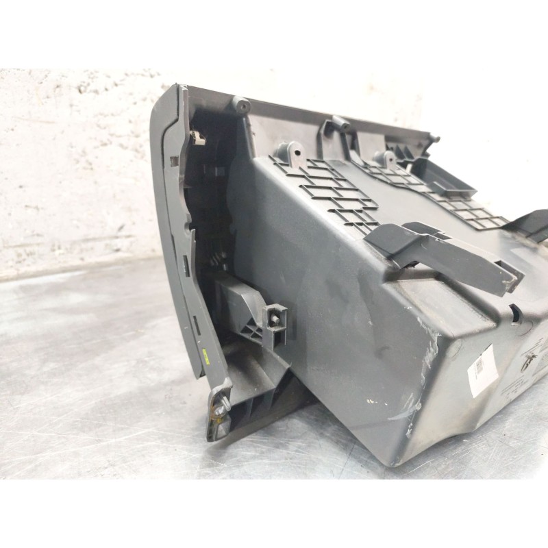 Recambio de guantera para renault trafic iii furgoneta (fg_) 2.0 dci 120 (fgmn) referencia OEM IAM 681084386 - Blanco 2