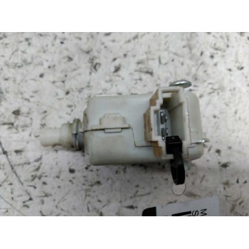Recambio de motor cierre centralizado porton para seat ibiza (6k1) signo referencia OEM IAM 3B0959781  