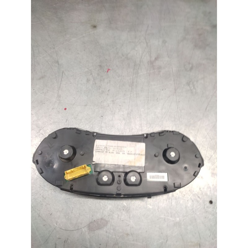 Recambio de cuadro instrumentos para peugeot 308 confort referencia OEM IAM 9665107580 - Negro 2