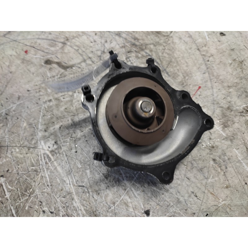 Recambio de bomba agua para kia carnival ii 2.9 crdi cat referencia OEM IAM 2