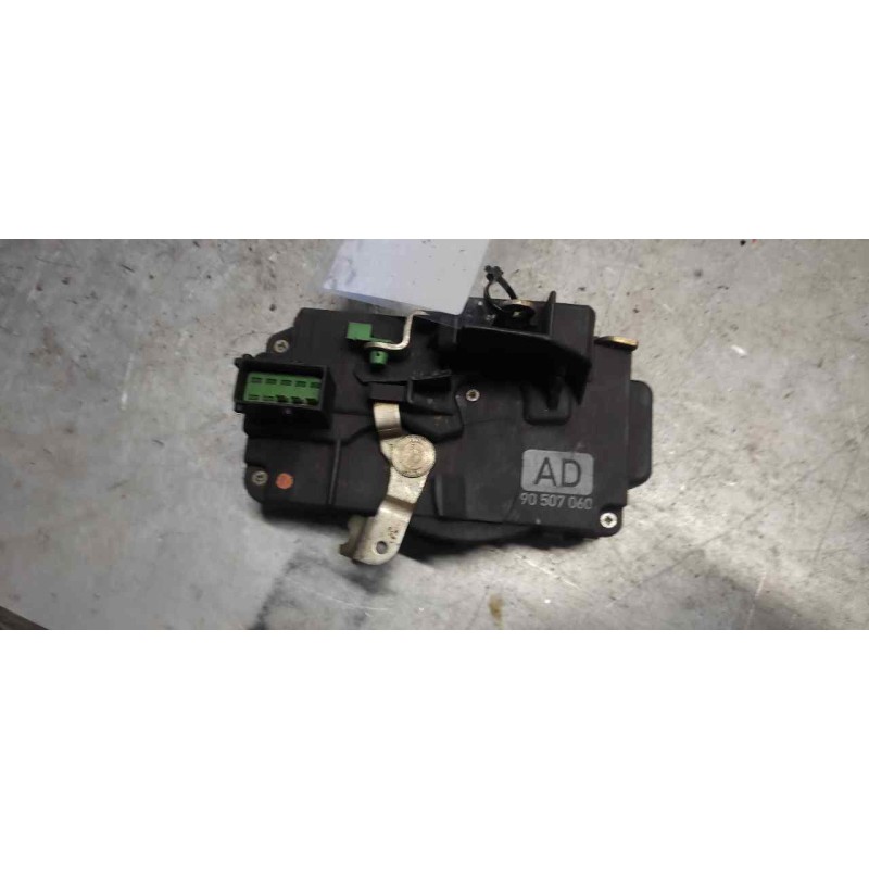 Recambio de cerradura puerta delantera derecha para opel vectra b berlina cd referencia OEM IAM 90507060 3 PINS 2