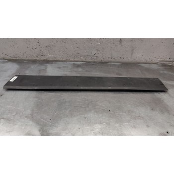 Recambio de moldura para renault trafic iii furgoneta (fg_) 2.0 dci 120 (fgmn) referencia OEM IAM 768556674  
